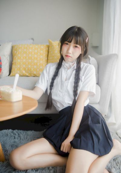 权宠天下短剧_JVID性感写真